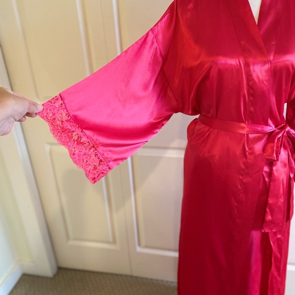 Victoria’ Secret Pink Lace Slip & Robe | Medium - Picture 9 of 11